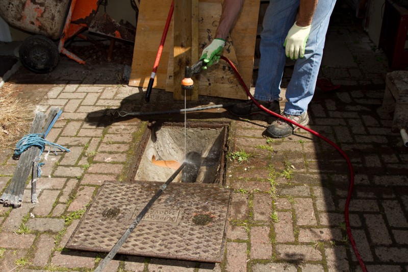Drain repair work in Waltham Abbey